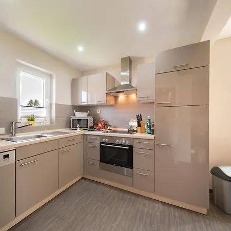 Arisa Ii * هاسلفيلد